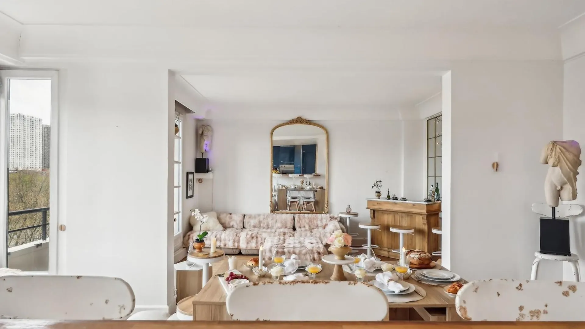 Apartman The Eiffel Tower And Seine Views With Balcony - Cityapartmentstay
